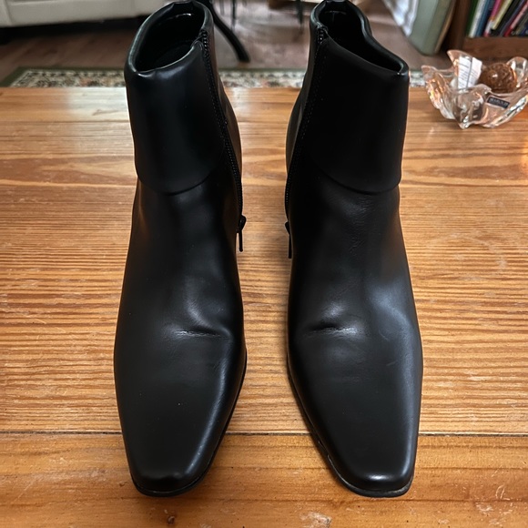 White mountain ankle boots, size 7 1/2 - Picture 2 of 4